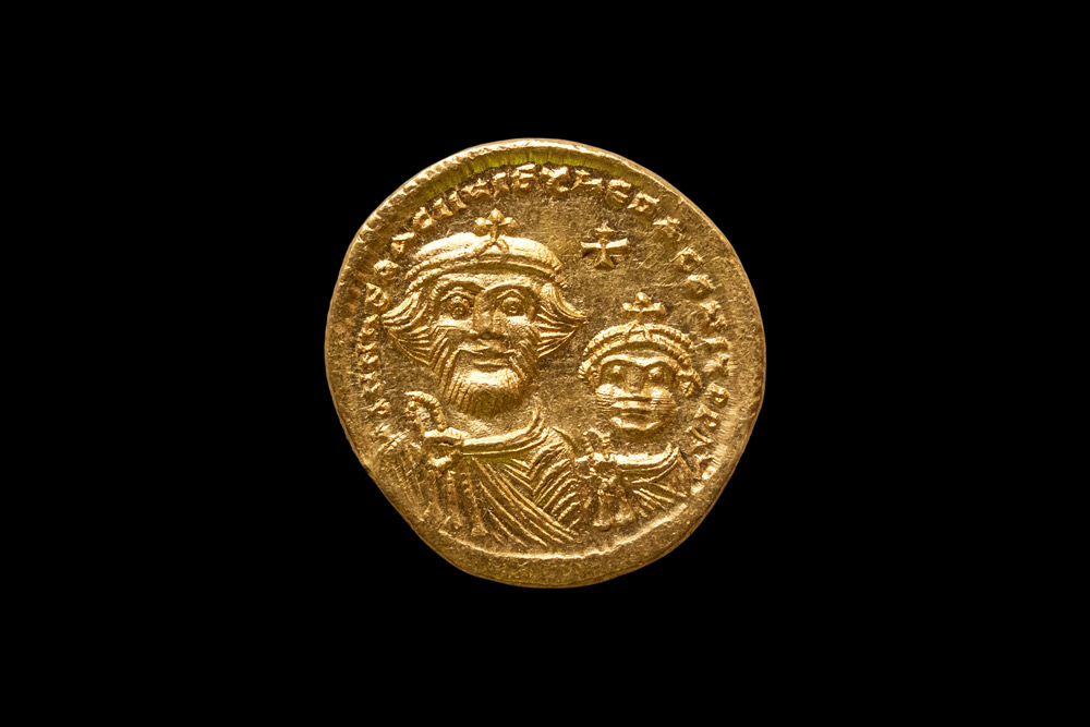 "Gold Roman solidus replica coin of Roman Emperor Justinian I AD527-265" The History of Gold. Knights Bullion, Stratford upon Avon